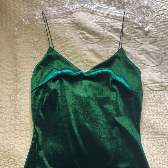 Dress - Picture 3 of 4